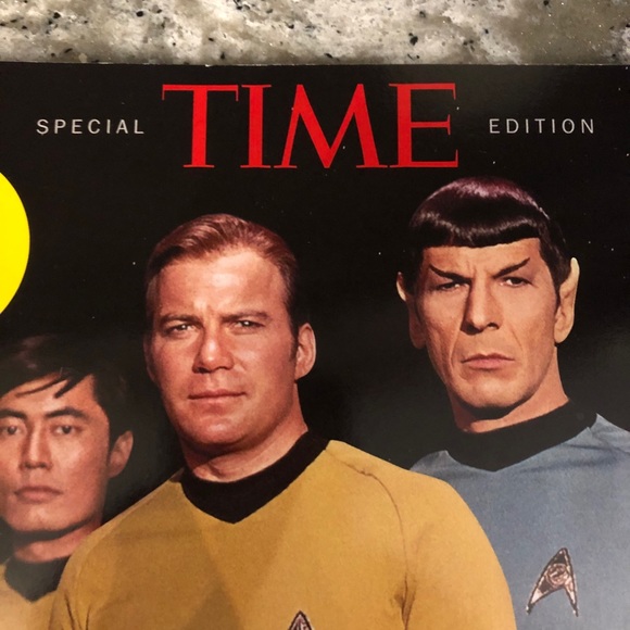 Special Edition Star Trek Feature Time Magazine - Picture 6 of 7